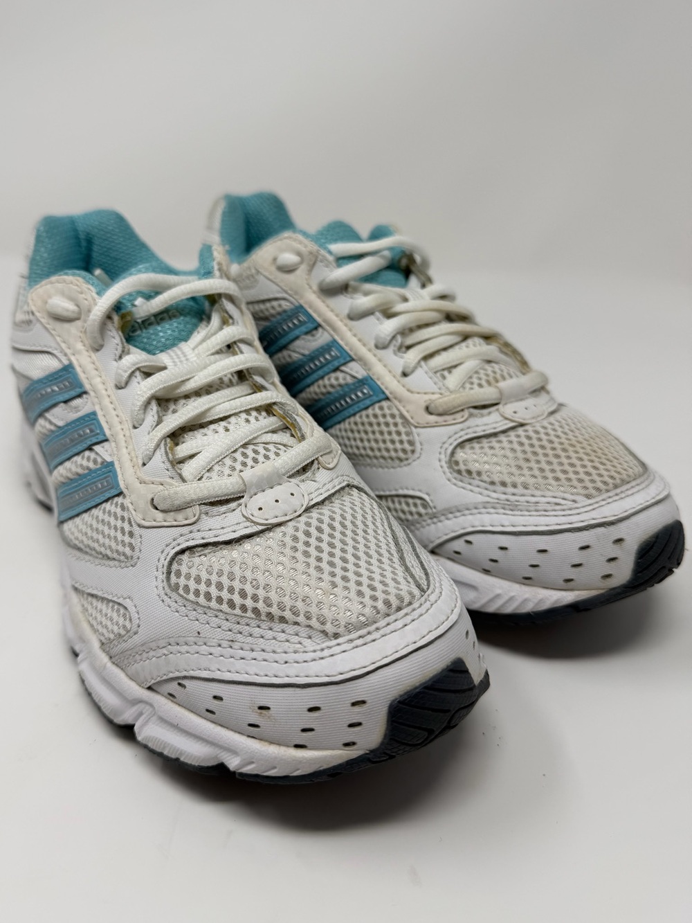 Women's Adidas White and Teal Athletic Sneakers Sz.6